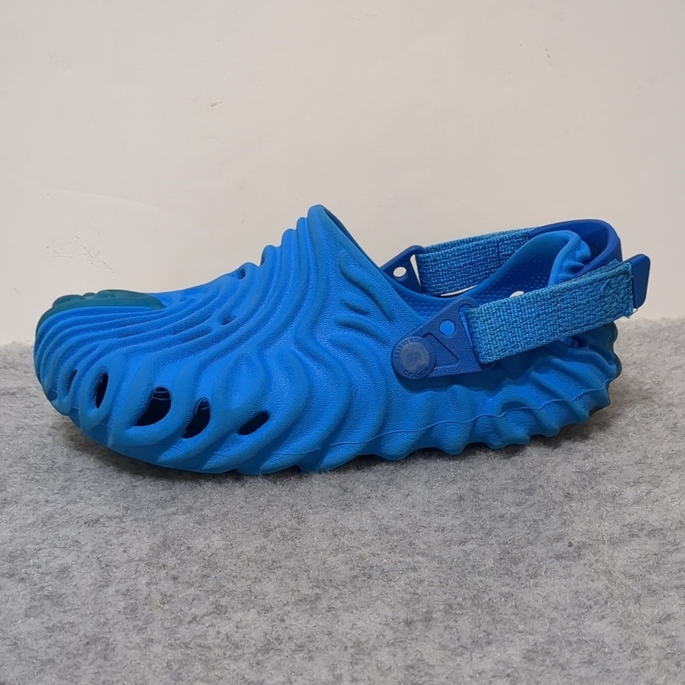 Crocs Pollex Clog by Salehe Bembury Yucca Blue size 2J (juniors)